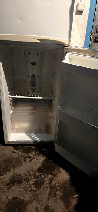 Продаю холодильник