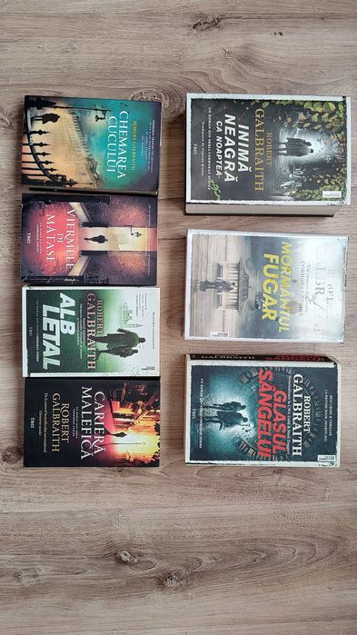 Robert Galbraith – 7 carti din seria Cormoran Strike (politiste)