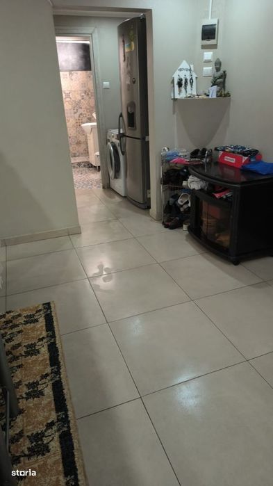 Apartament La Cheie cu 2 camere, zona Garii, parter cu balcon.