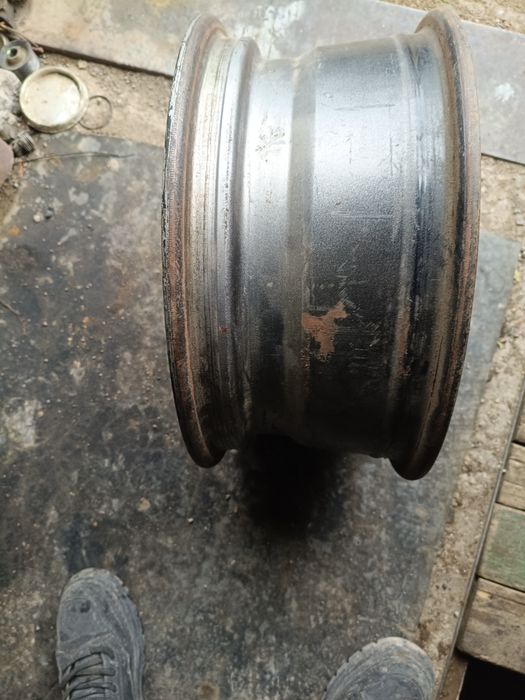 Продам диски на sizuki Vitara