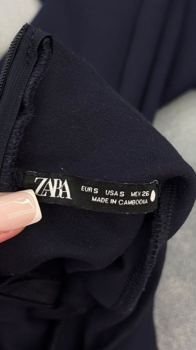Платье Zara (7-10 к)