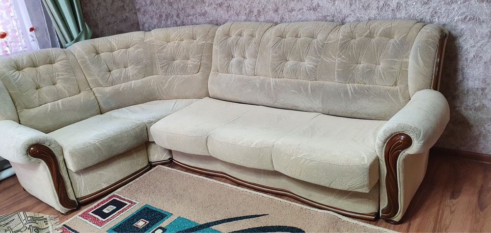 Продам диван с креслом