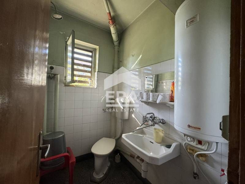 Продава се Тристаен апартамент в Хасково, Дружба 1 - 77 кв.м за 1096 €/кв.м - Снимка #5