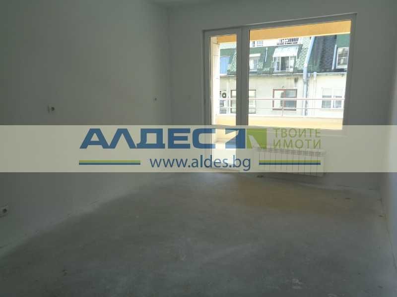 Продава се Тристаен апартамент в София, Лозенец - 136 кв.м за 2714 €/кв.м - Снимка #17