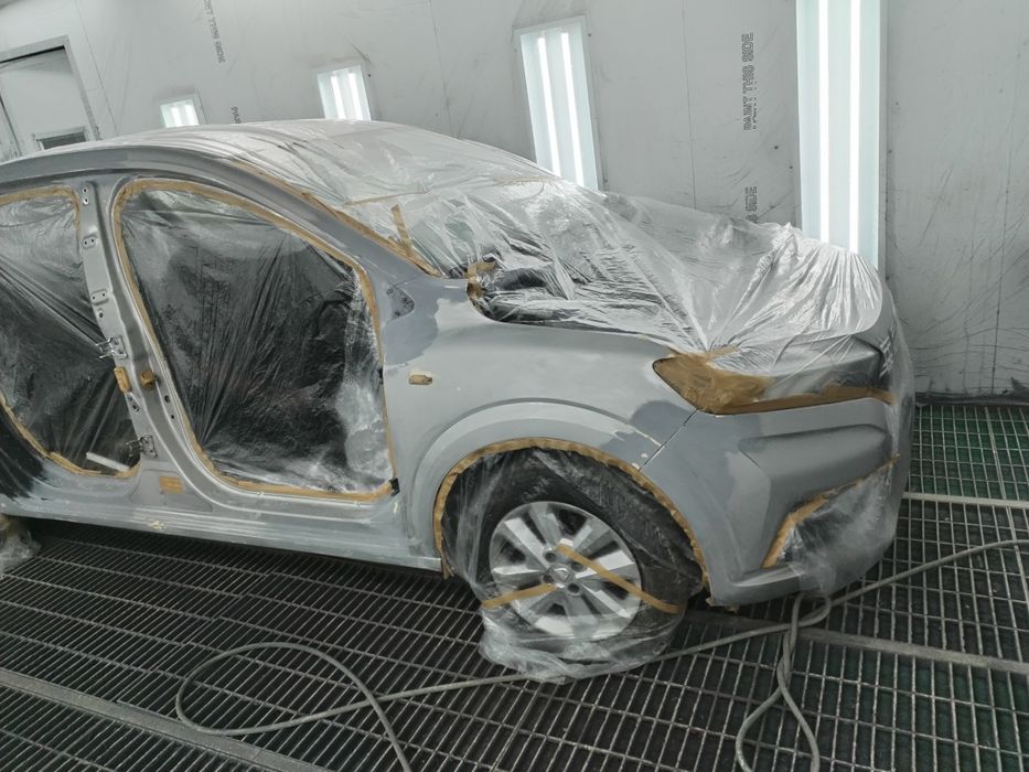 Executam lucrări de tinichigerie și vopsitorie auto