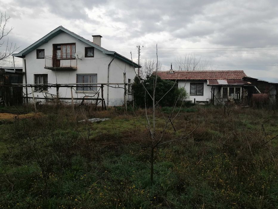 Продавам къща и земеделска земя  в с. Ново Делчево, общ. Сандански