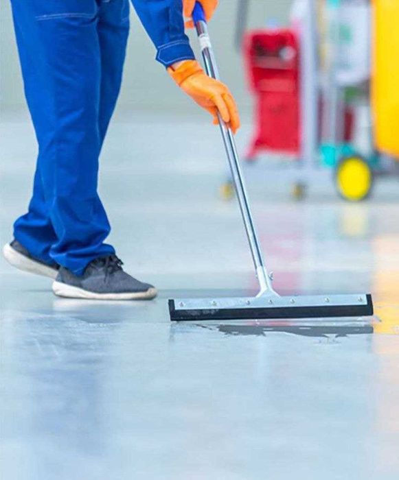 Сгон для пола гелевый. резиновый. губчатый.