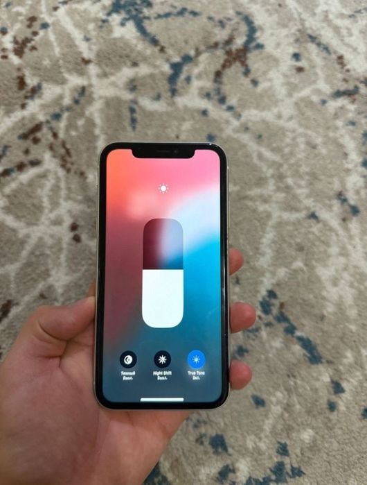 Iphone 11 sotiladi 64 talik