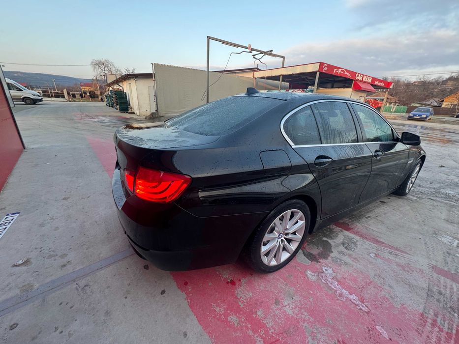 Dezmembram BMW F10 520d 2012 184cp automat