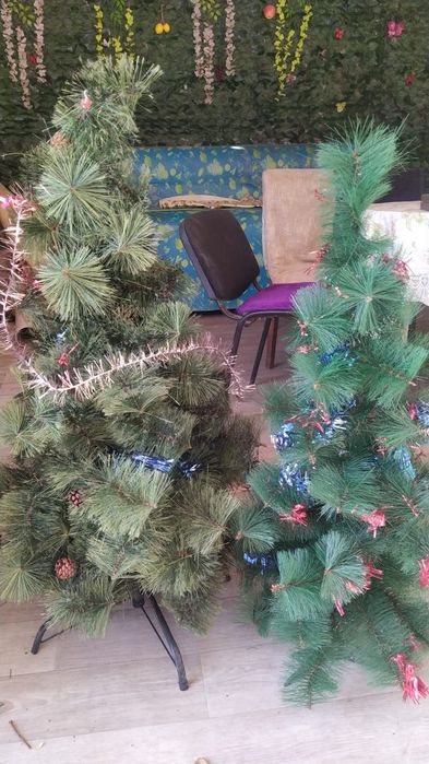 Продам ёлки искусственные
