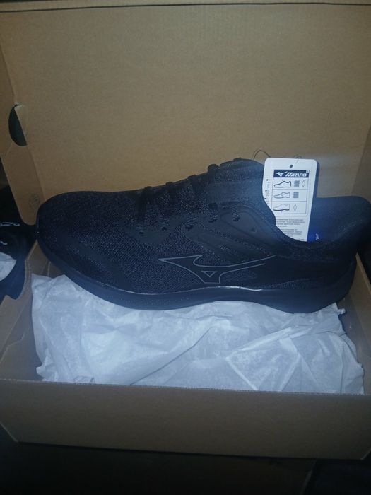 Маратонки Mizuno