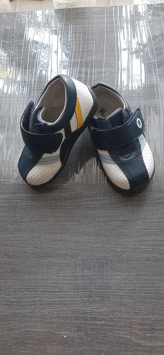 Обувь для малышей. Кросовки 21 размер