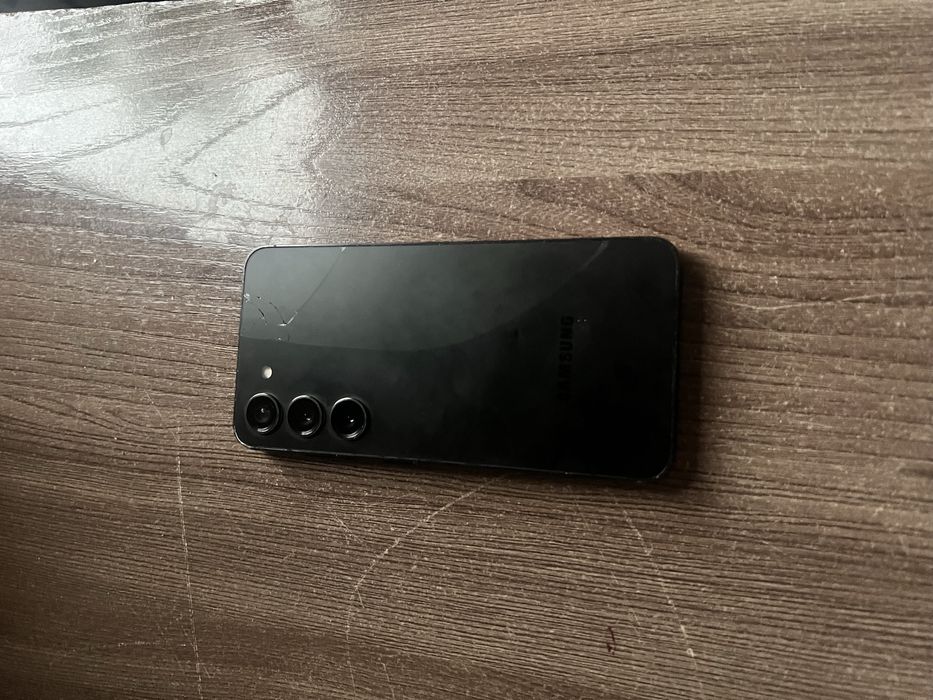 Samsung s23 8/128
