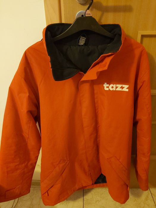 Greaca Tazz  2XL ca noua purtata o singura data