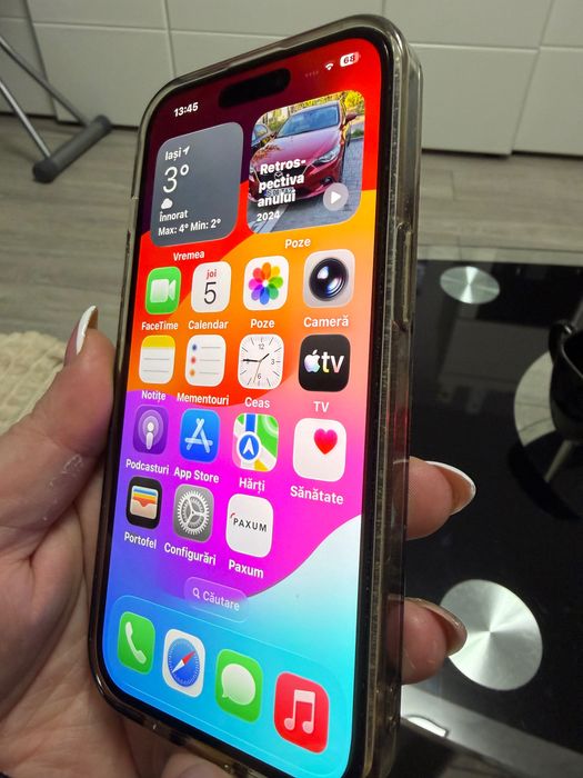 iPhone 15 folosit
