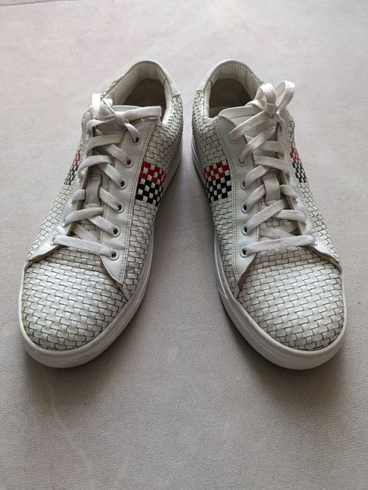 Оригинал белые кроссы Baldinini 42 размер