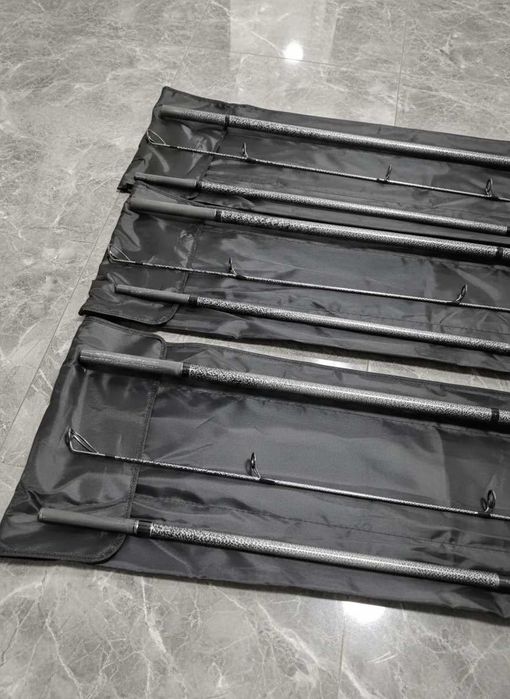 SET 4 Lansete Crap 3.90 4.0Lbs din 3 Tronsoane + 4 Mulinete FL EFB6000