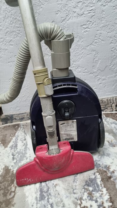 Продаётся  пылесос