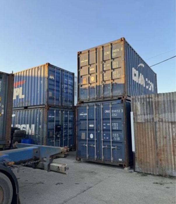 Container maritim pe stoc containere