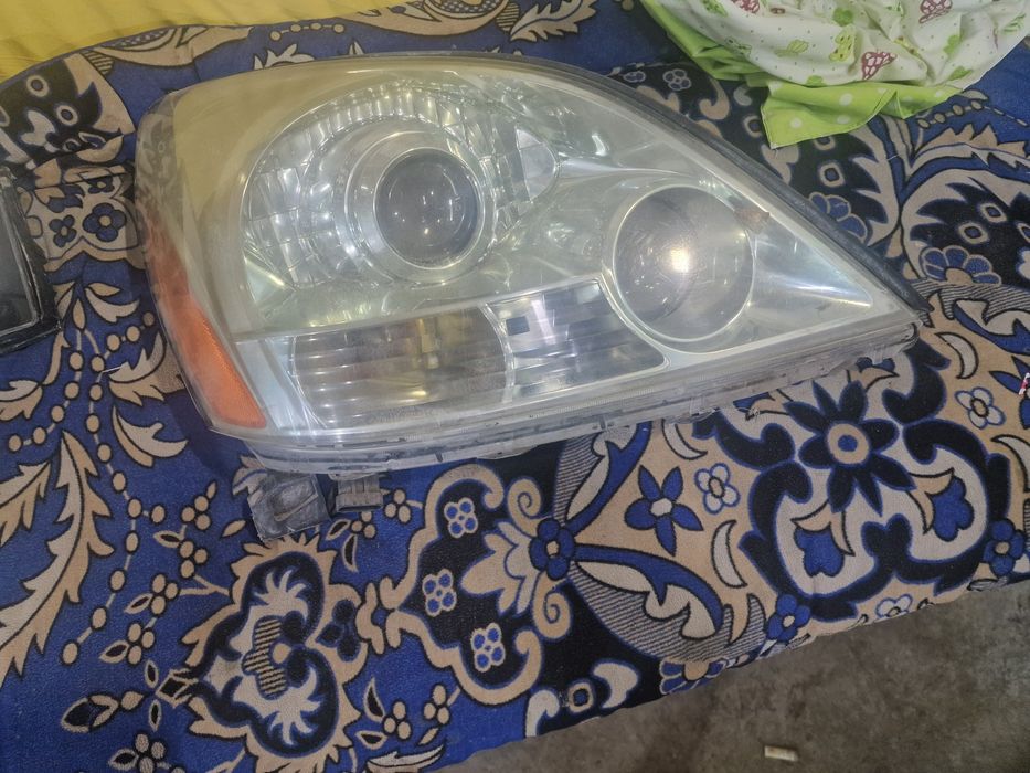 Фара лексус GX470