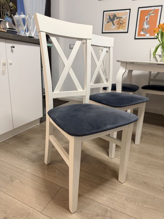 Masa bucatarie + scaune impecabile