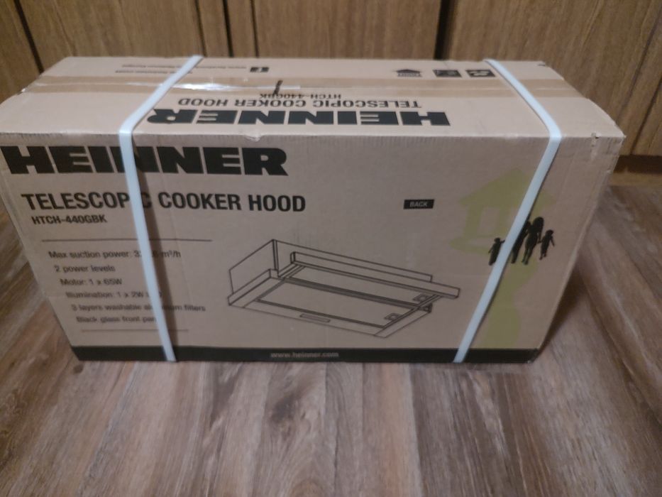 Hota incorporabila telescopica Heinner pe negru , 329 mc/h, 1 motor