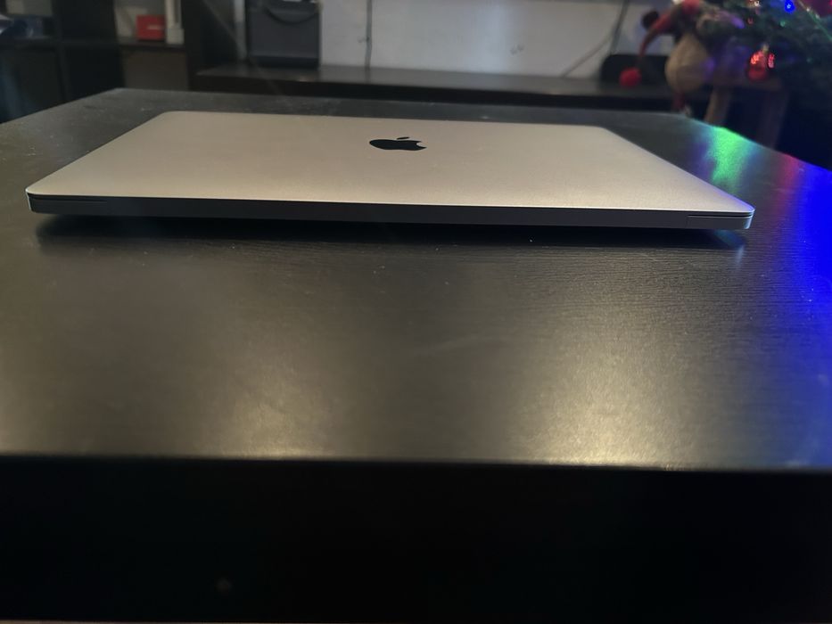 Macbook Pro 13" A1989 i7 16 GB RAM 1 TB SSD