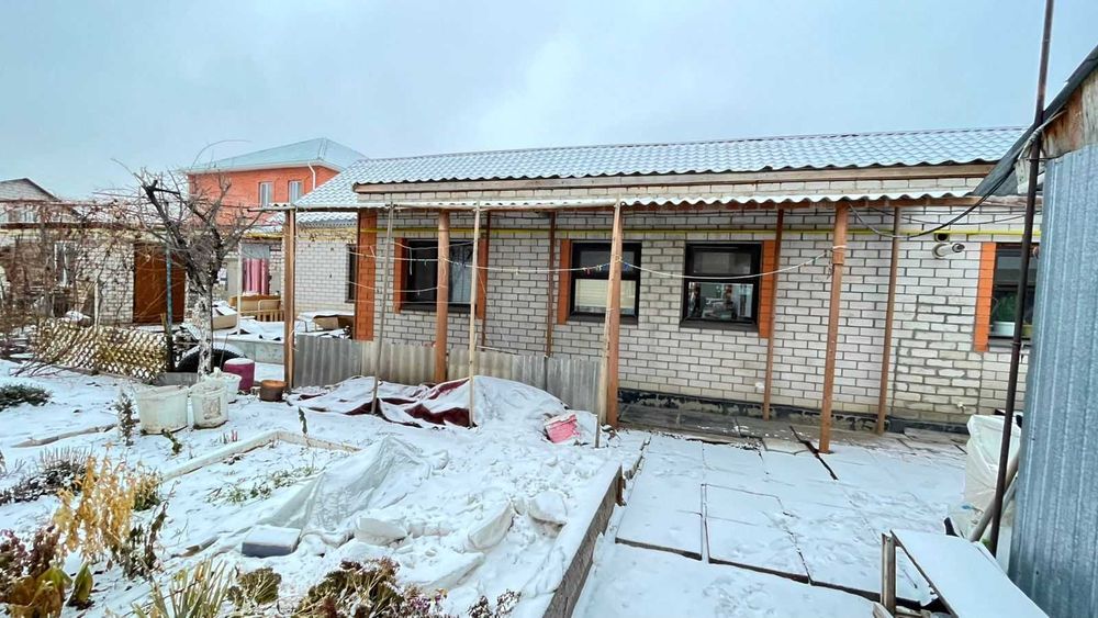 На продажу выставлен отличный,  в районе Сазда