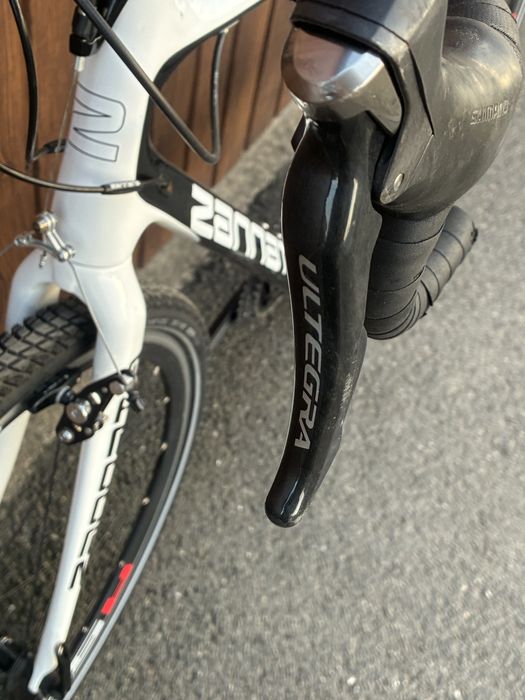 Vând bicicletă cursiera gravel Zannata