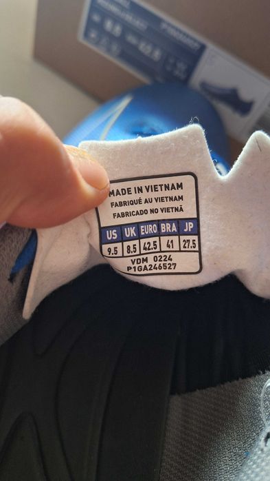 Чисто нови Бутонки Mizuno
