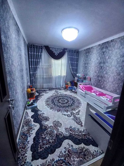 Срочно дом Янги Хаётда 3 +1 хона 81кв сотилади, 77.000 азгина ўтилади.