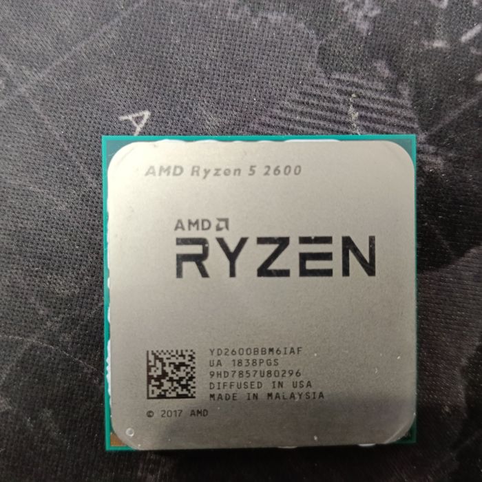 Продам процессор Ryzen 5 2600