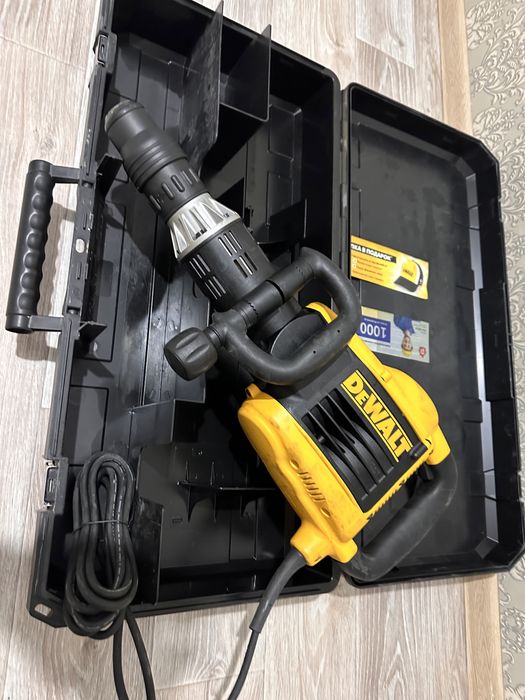 Профессиональный отбойный молоток