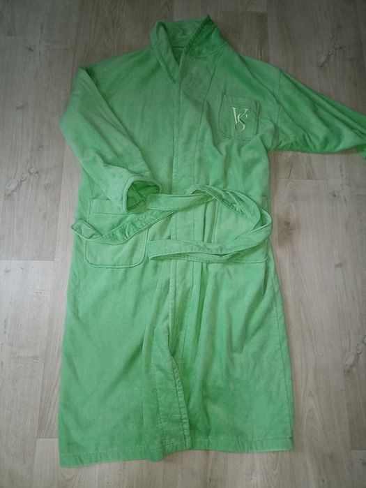 Продам вещи на 48