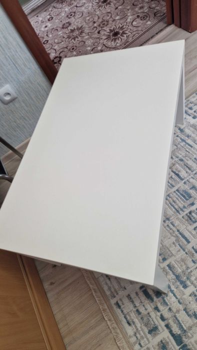 Продам столик IKEA
