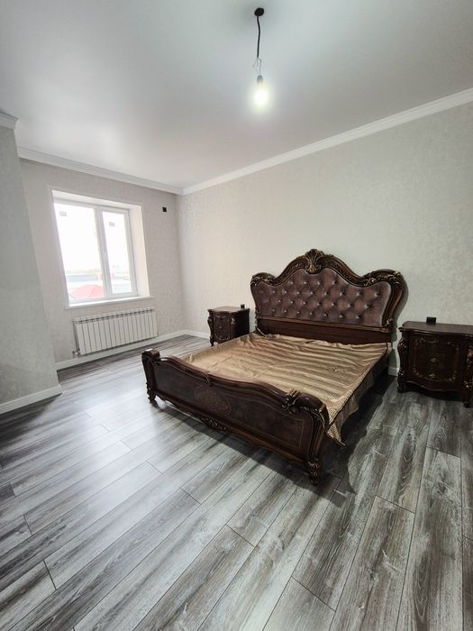 Продам спальный гарнитур