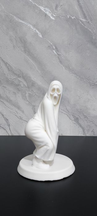 Продам фигурку ghostface