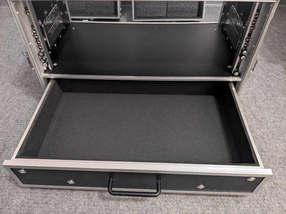 Rack case 19" 6U cu sertar
