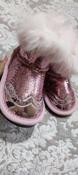 Сапожки для девочки UGi