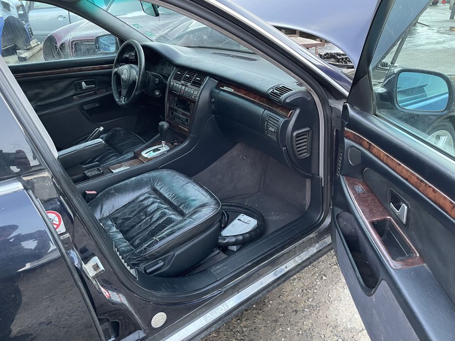 Audi A8 3.7 v8 230hp quattro На Части