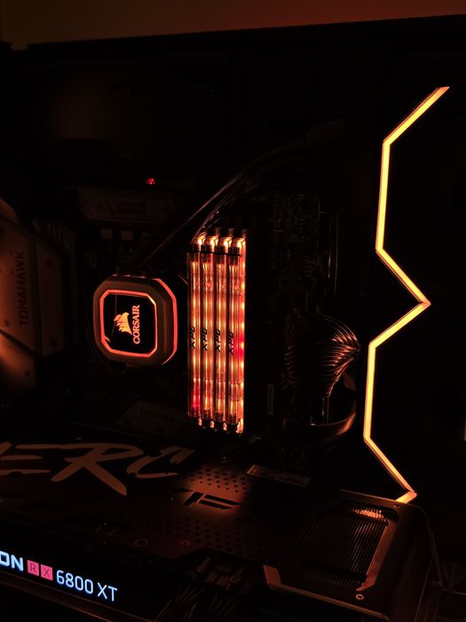 Intel Core 19-9900K +  32gb ddr4 рам + Дъно MSI MAG Z390 Tomahawk 

​8