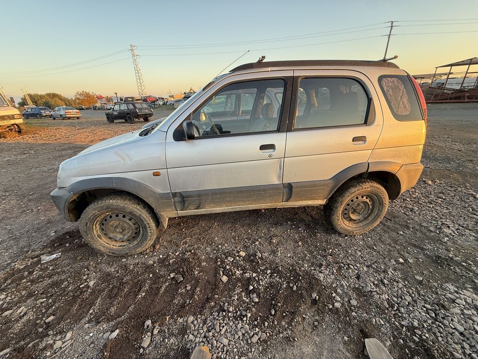 2 бр Дайхатсу териос 1.3 82 кс 1998г на части