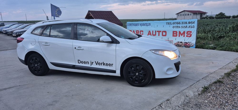 RENAULT Megane 2012 — imagine 2