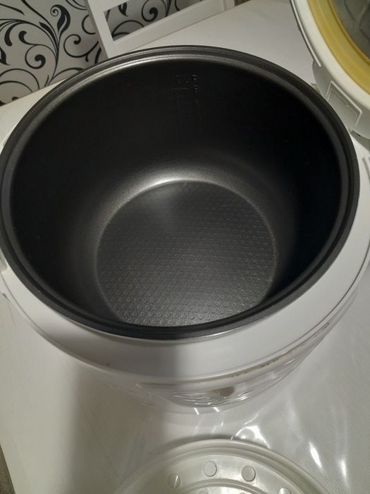 Продам мультиварку