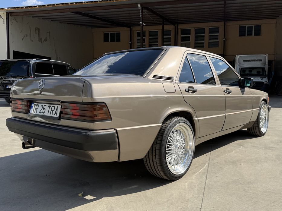 Mercedes-Benz 190 1990 diesel, 8.490 € — imagine 4