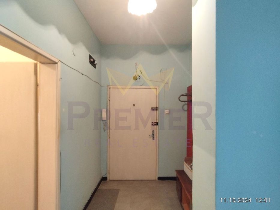 Продава се Четиристаен апартамент в Добрич, Център - 90 кв.м за 945 €/кв.м - Снимка #1