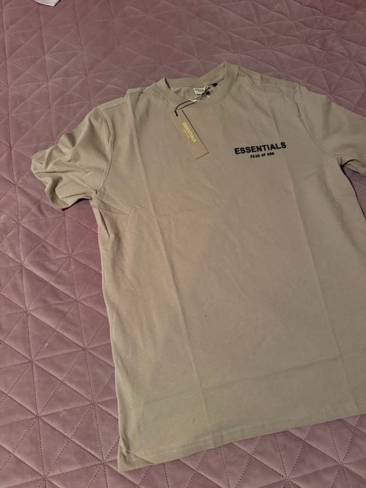 Tricou essentials