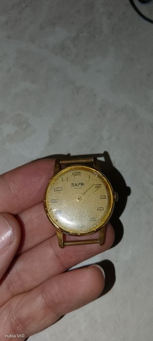 Продам часы ЗАРЯ рабочие