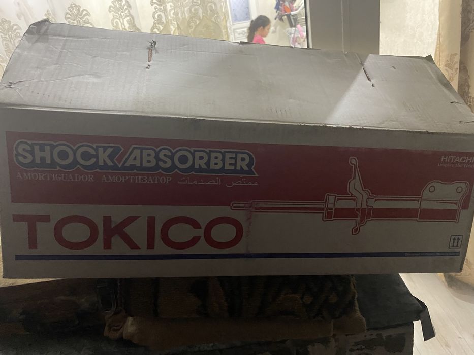 Toyota Corolla передние стойки