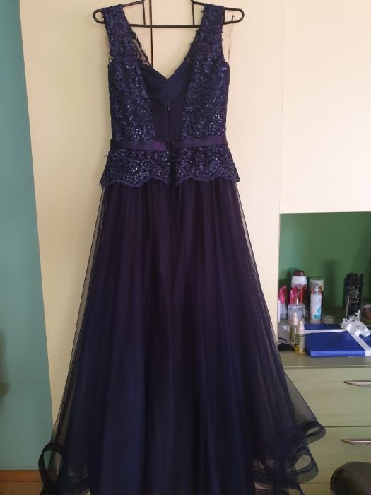 Абитуриентска рокля